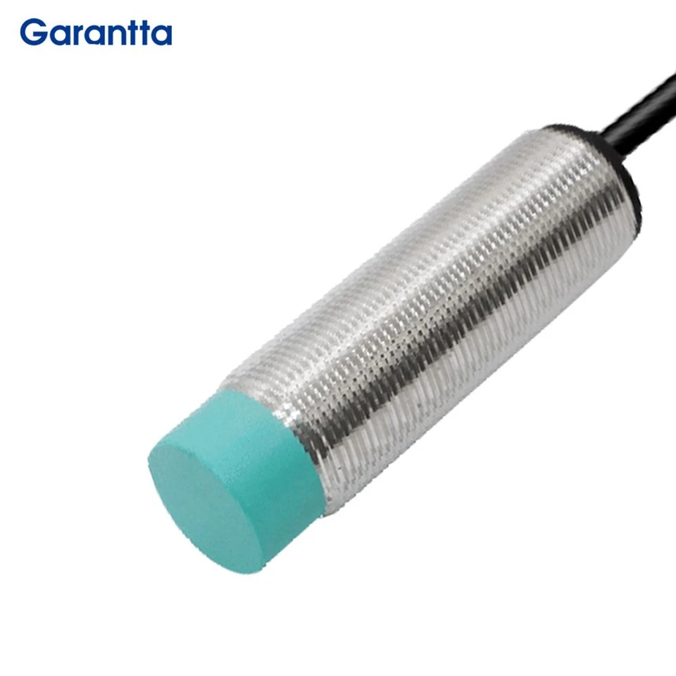 GPC-M18A15 PNP capacitive proximity sensor